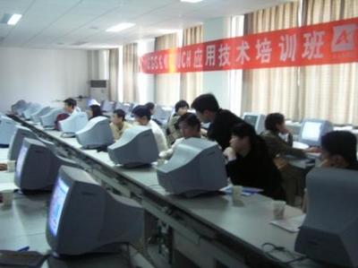昆侖通態(tài)武漢培訓(xùn)班圓滿落幕 計(jì)算機(jī)培訓(xùn)助力技能提升