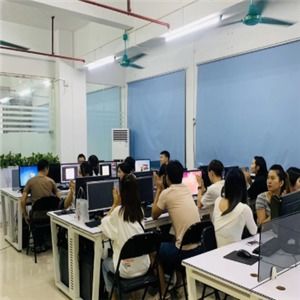 選擇惠炫電腦培訓(xùn)中心加盟 開(kāi)啟計(jì)算機(jī)培訓(xùn)事業(yè)的黃金機(jī)遇